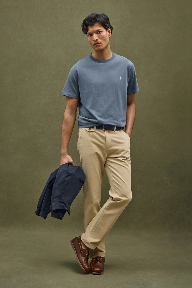 Denim-blue short-sleeve T-shirt with Rigby Go embroidery