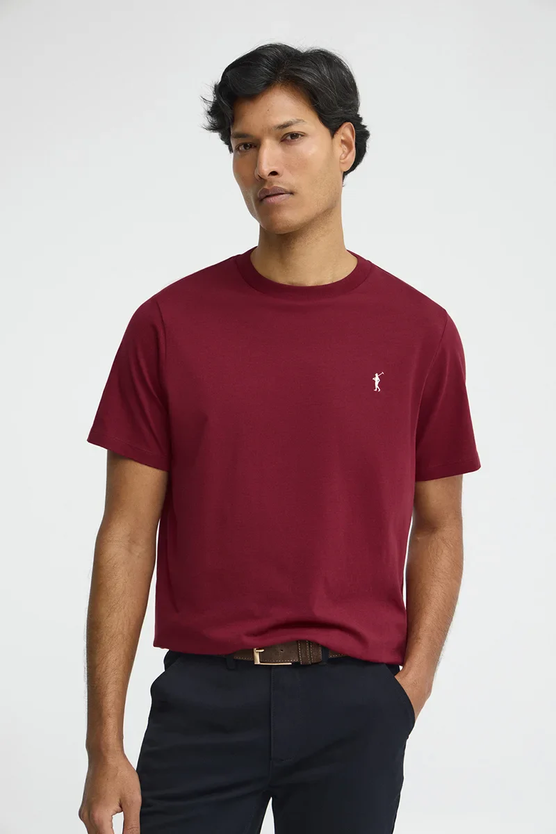 Maroon short-sleeve T-shirt with Rigby Go embroidery
