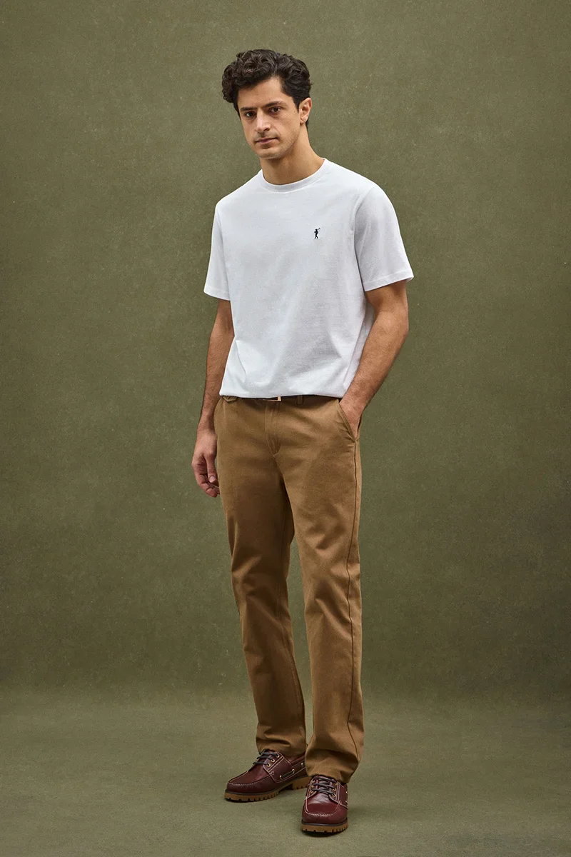 White short-sleeve T-shirt with Rigby Go embroidery - Image 2