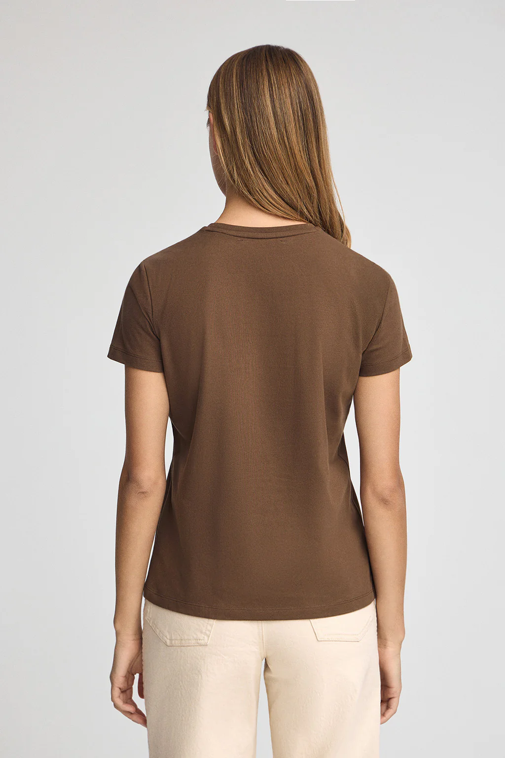 Dark-brown T-shirt with Rigby Go Gold logo - Image 4