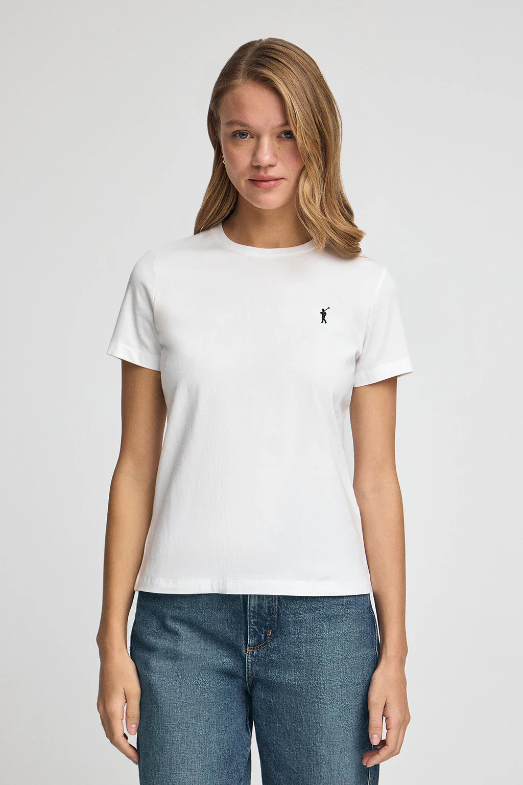 White short-sleeve T-shirt with Rigby Go embroidery