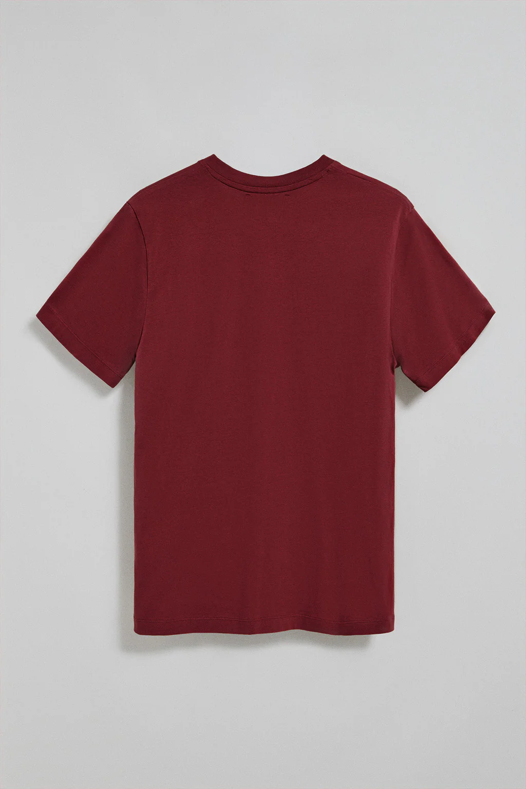 Maroon V-neck T-shirt with Rigby Go embroidered logo - Image 2