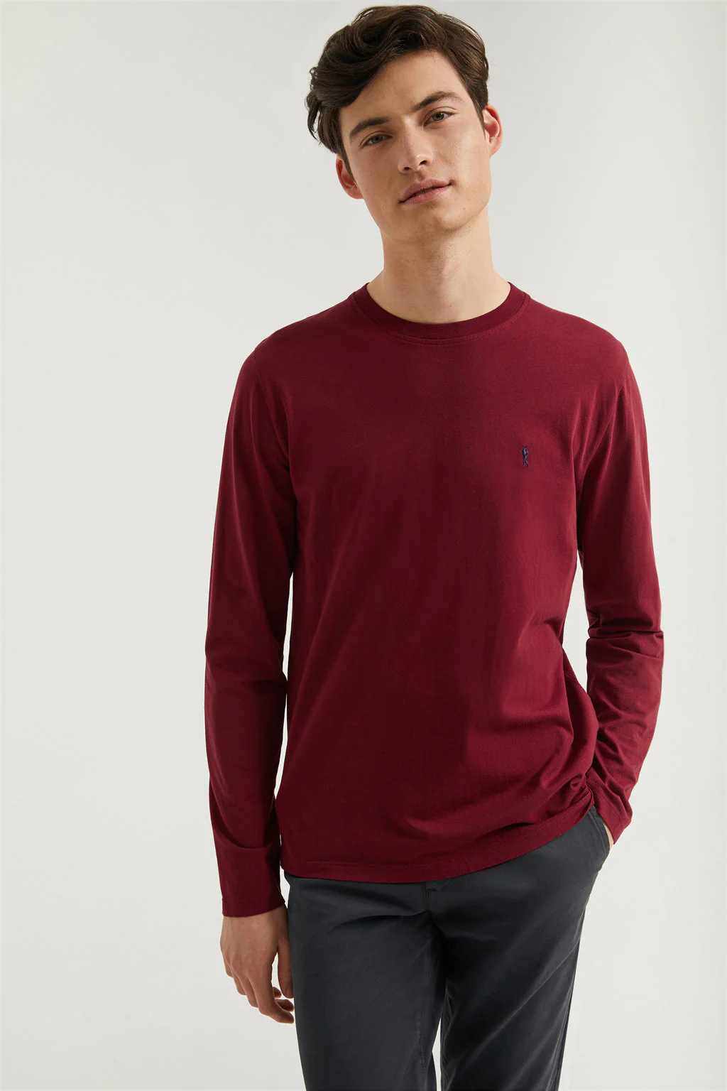 Maroon long-sleeve basic T-shirt with Rigby Go logo - Image 2