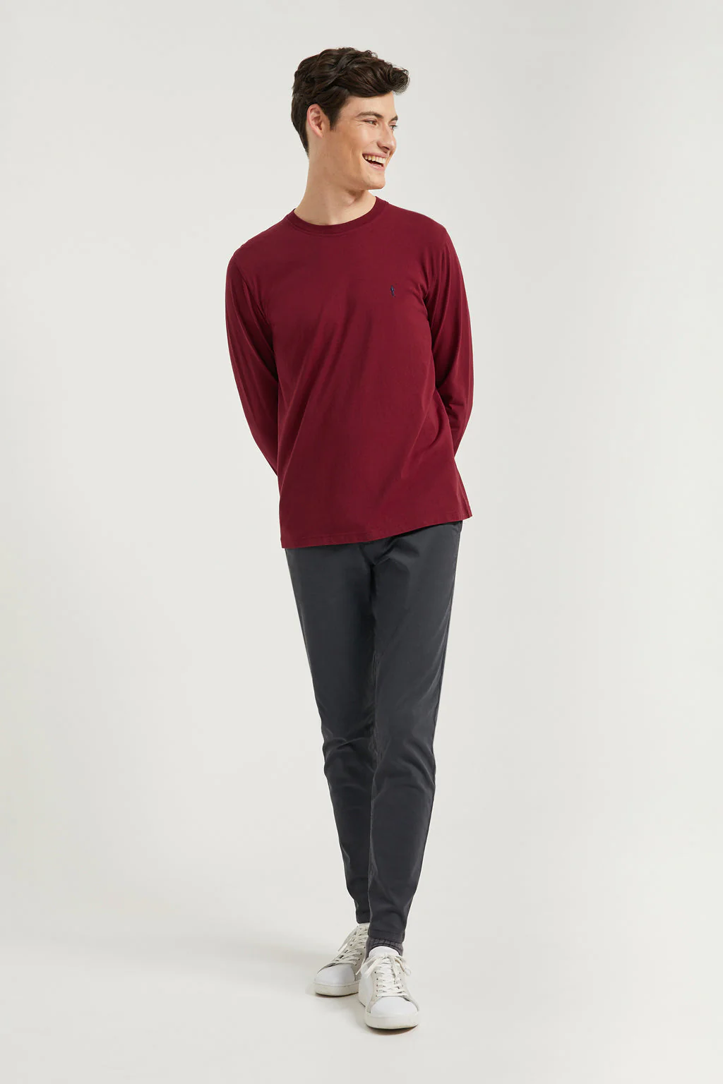 Maroon long-sleeve basic T-shirt with Rigby Go logo - Image 4