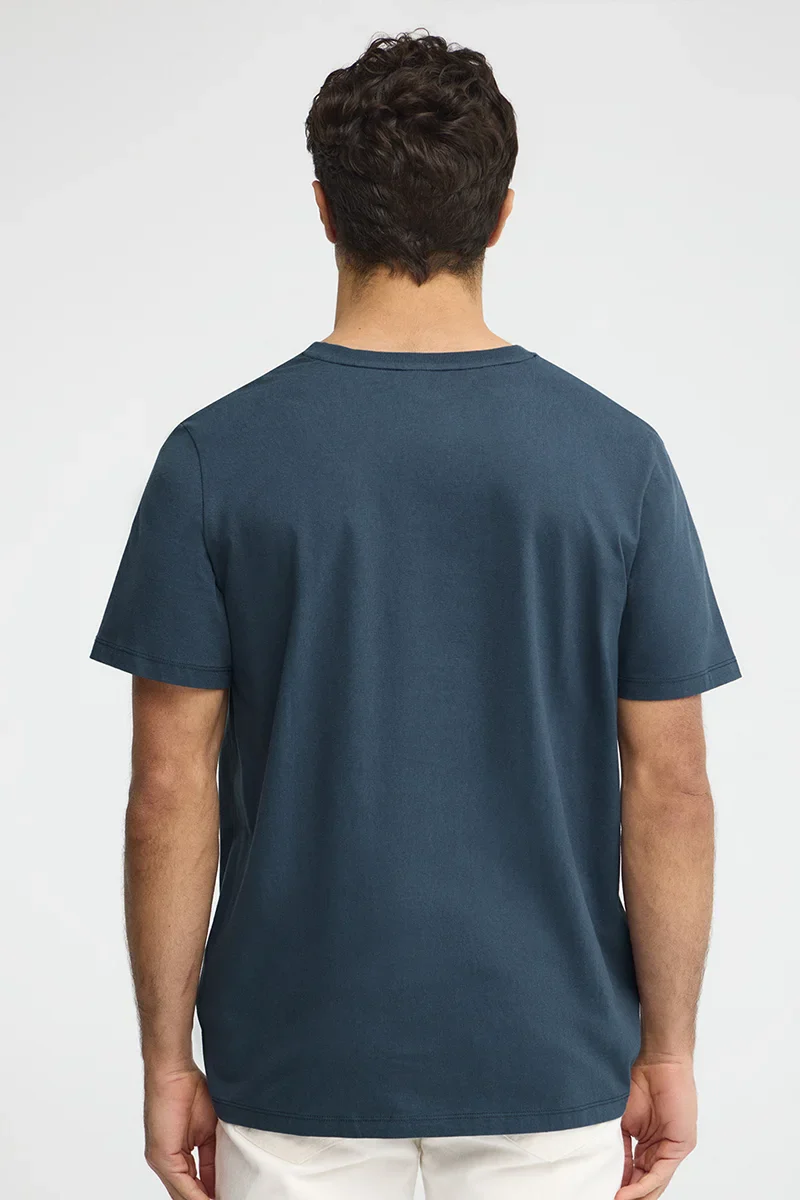 Denim-blue V-neck T-shirt with Rigby Go logo - Image 4