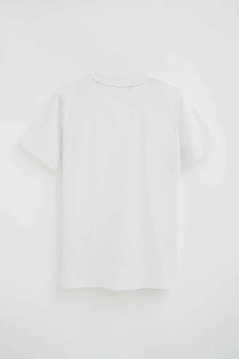 White V-neck T-shirt with Rigby Go logo - Image 8