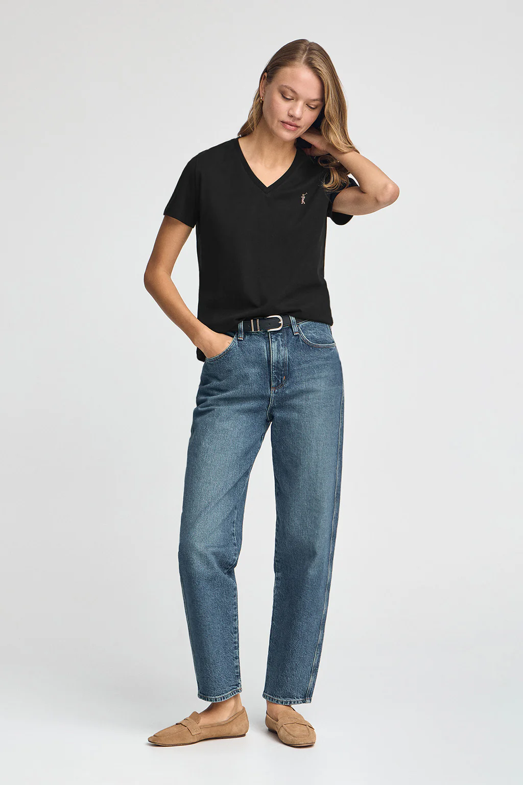 Black V-neck T-shirt with Rigby Go Gold logo - Image 3