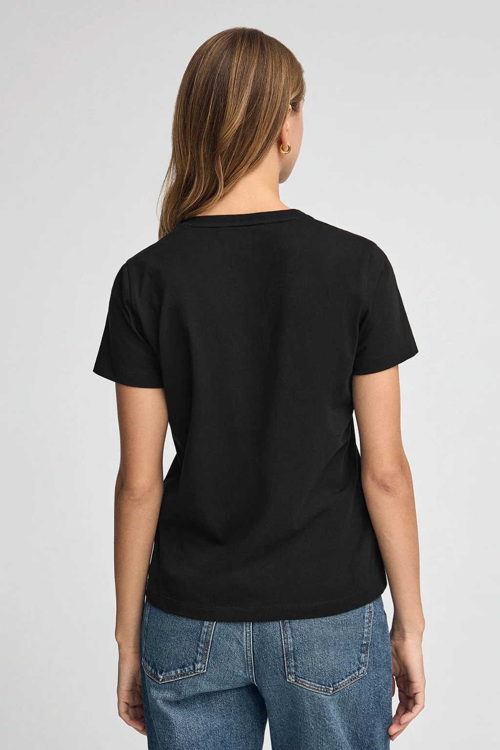 Black V-neck T-shirt with Rigby Go Gold logo - Image 4