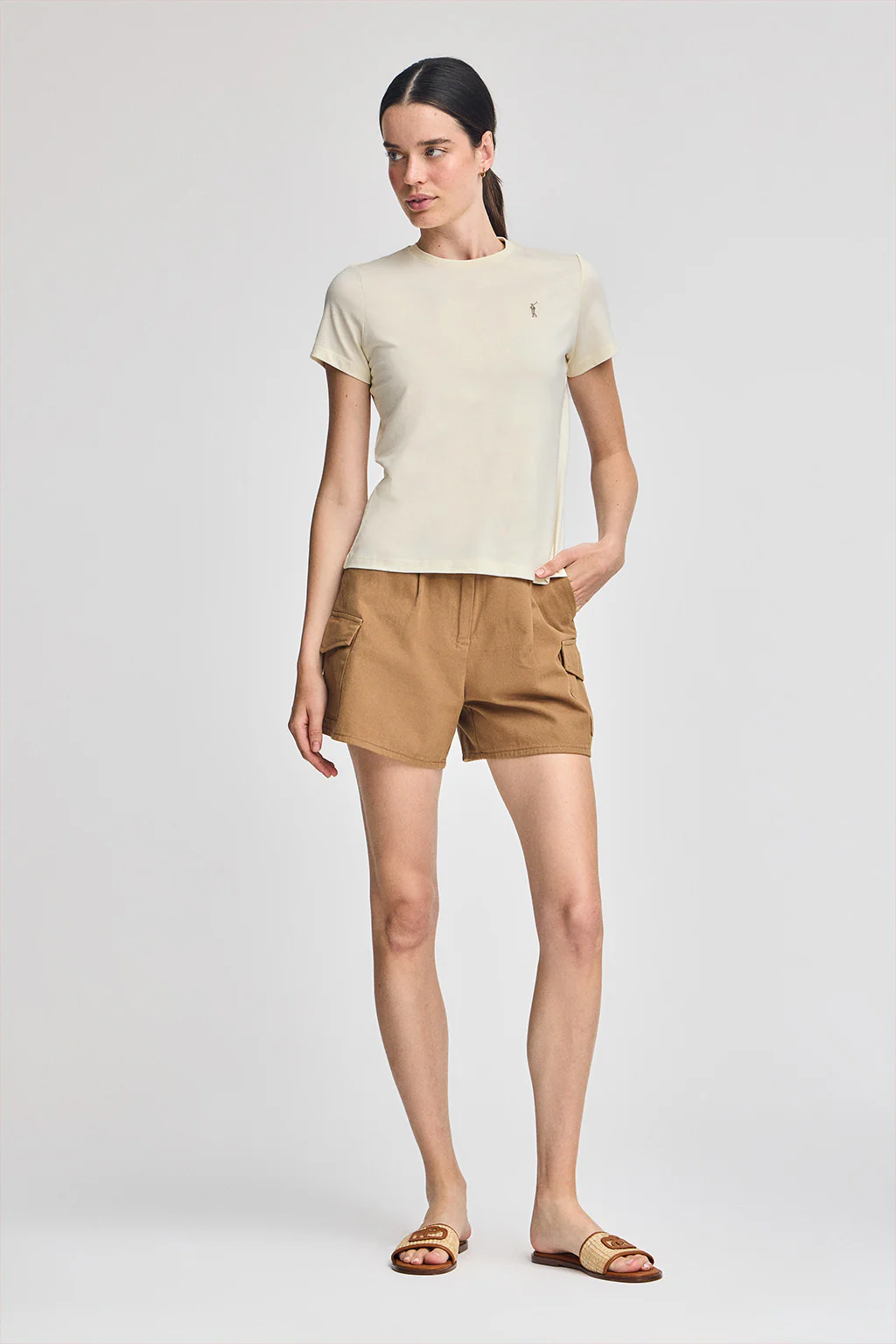 Nude round-neck T-shirt with Rigby Go embroidery - Image 4