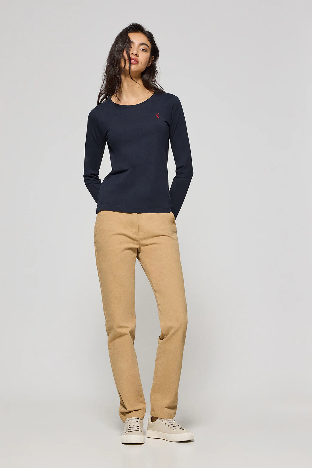 Navy-blue long-sleeve basic T-shirt with Rigby Go logo - Image 4