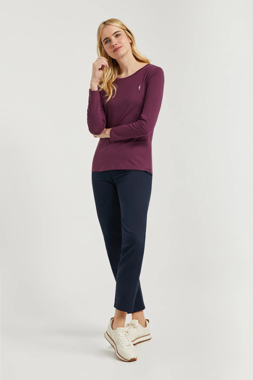 Burgundy long-sleeve basic T-shirt with Rigby Go logo