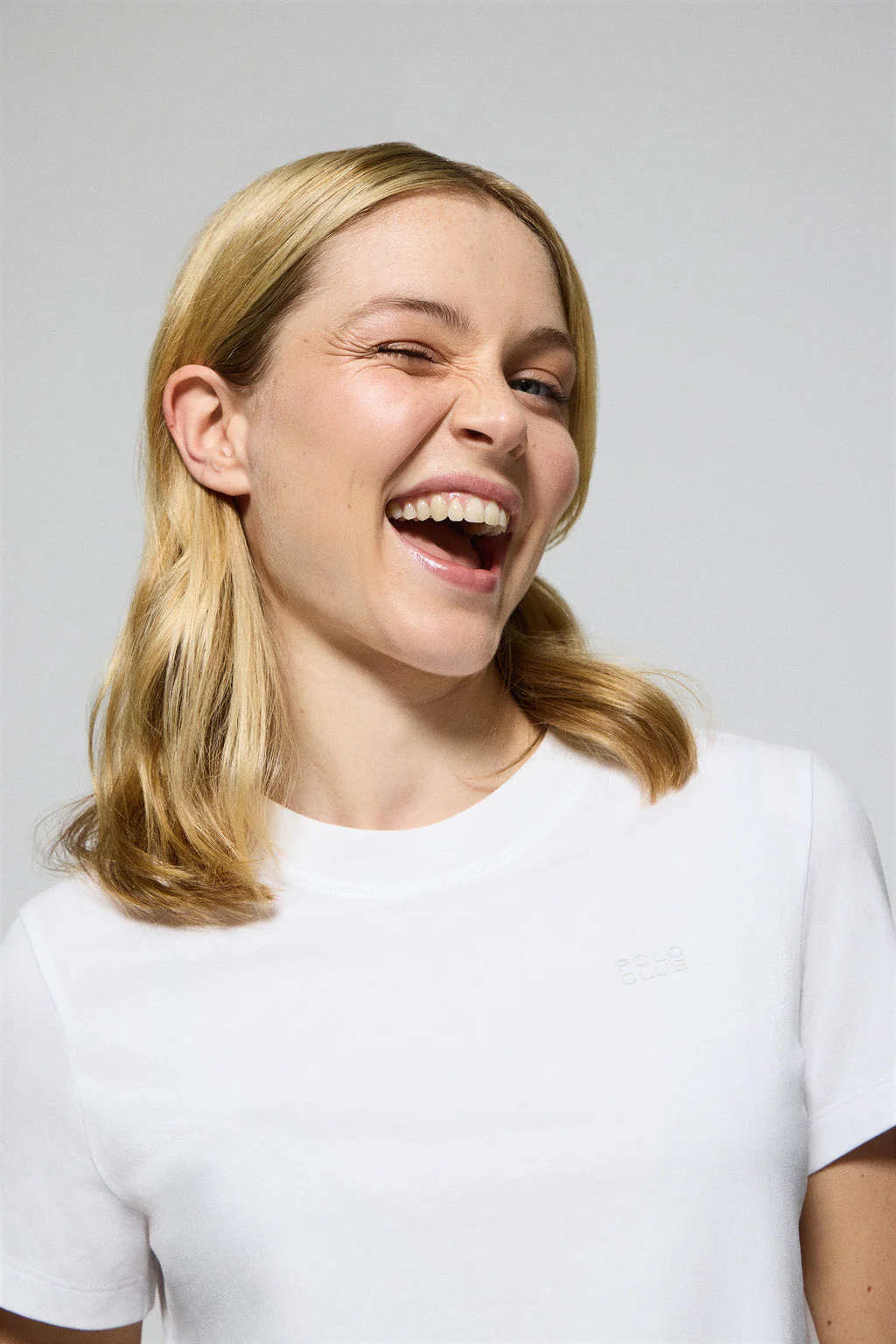 White T-shirt Tori with Polo Club rubber print - Image 3