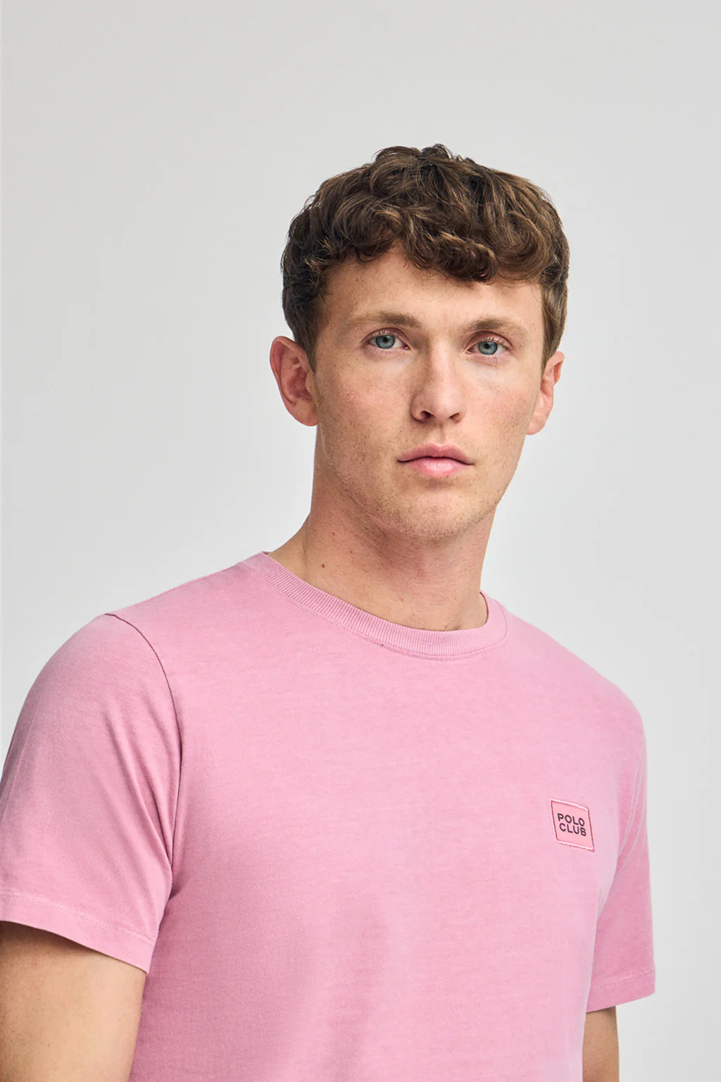 Dusty-pink garment-dyed T-shirt with Polo Club detail - Image 3
