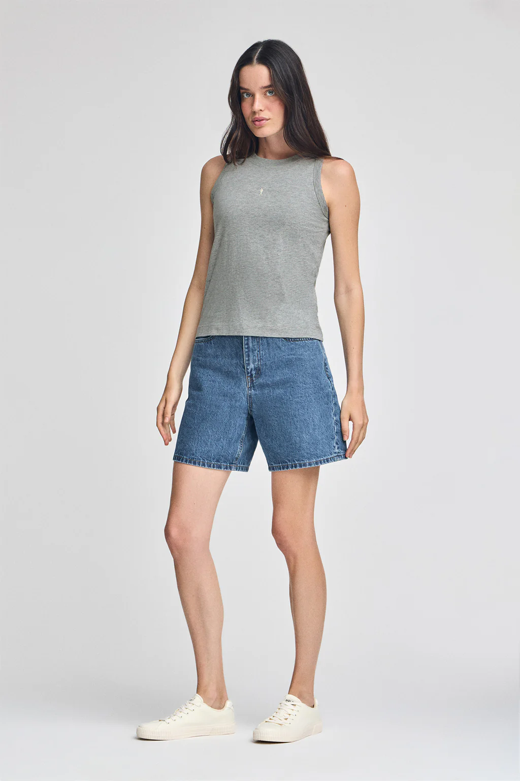 Grey-marl sleeveless basic tee with round neck and Rigby Go embroidered logo - Image 4