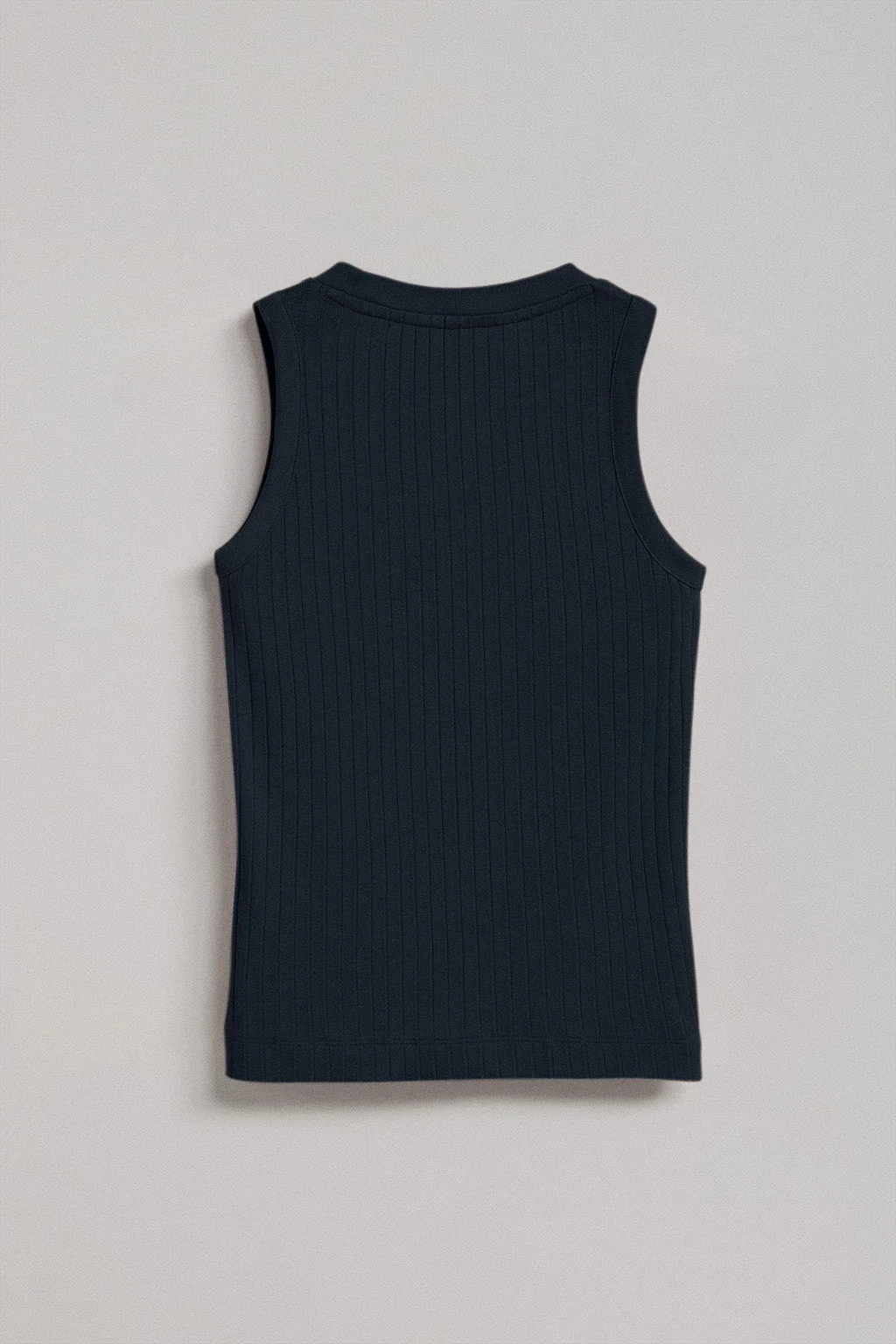 Navy-blue ribbed sleeveless Tamika top with branded pearly button - Image 8