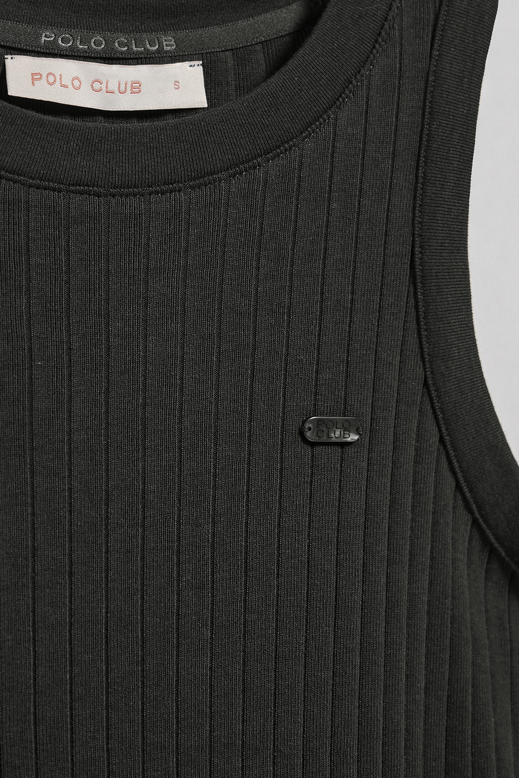 Black ribbed tanker top Tamika with Polo Club pearly button - Image 6