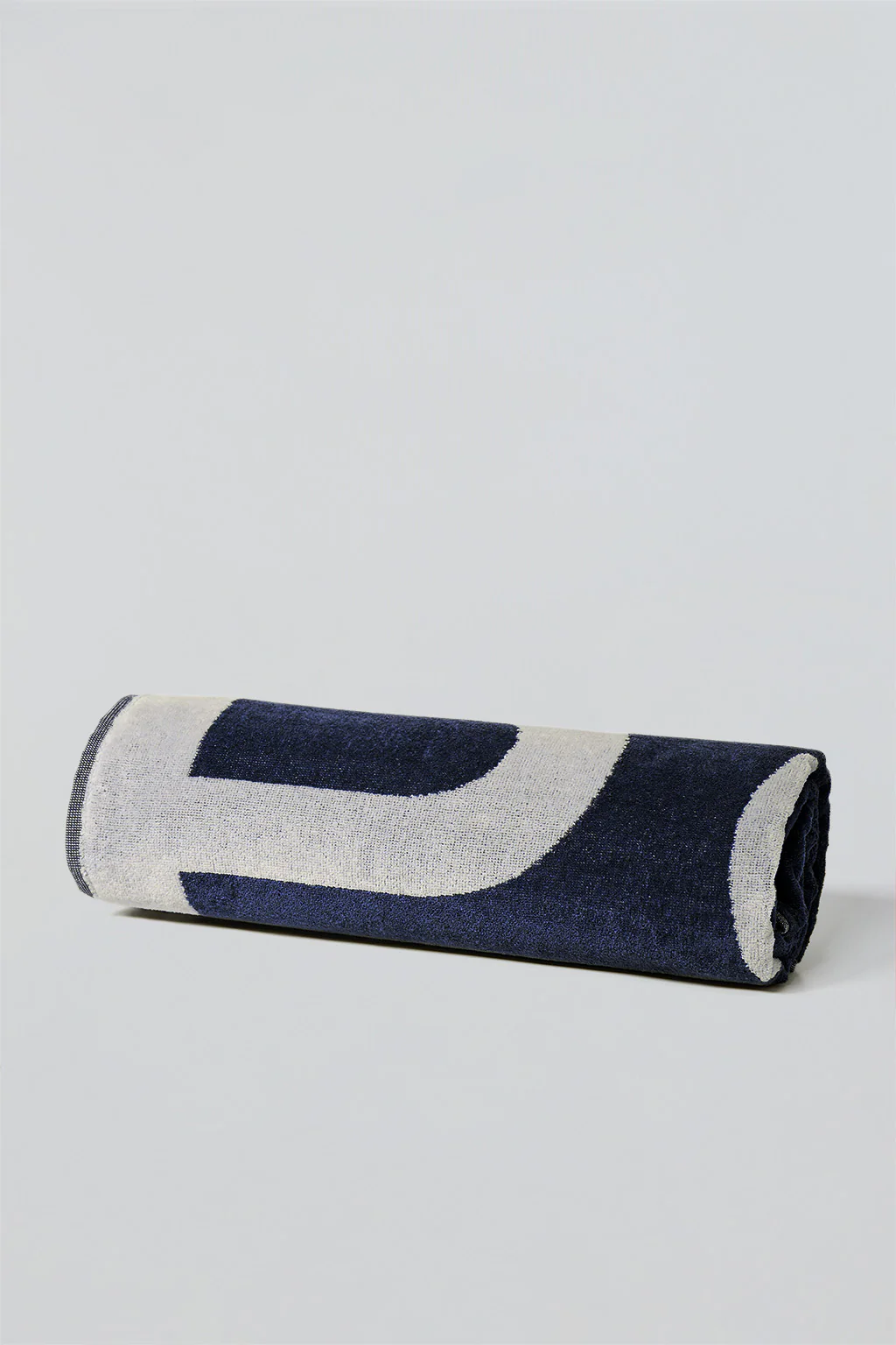 Navy-blue Antibes terry towel with logo - Image 3