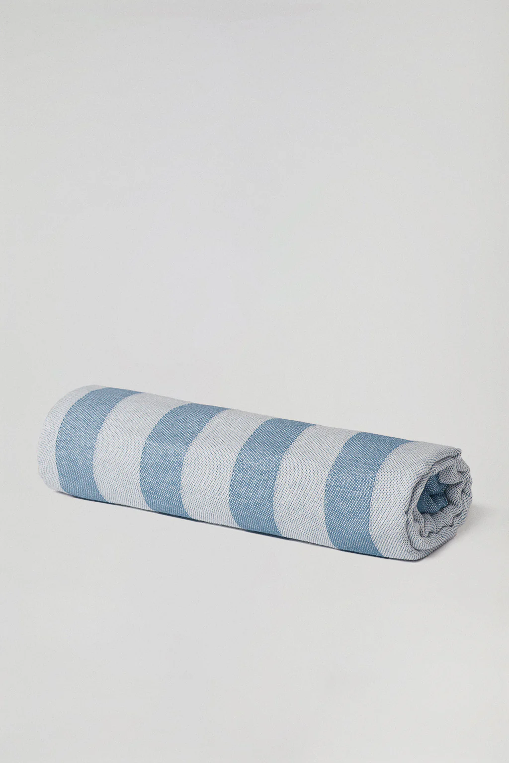 Light-blue striped Portofino hammam towel - Image 4