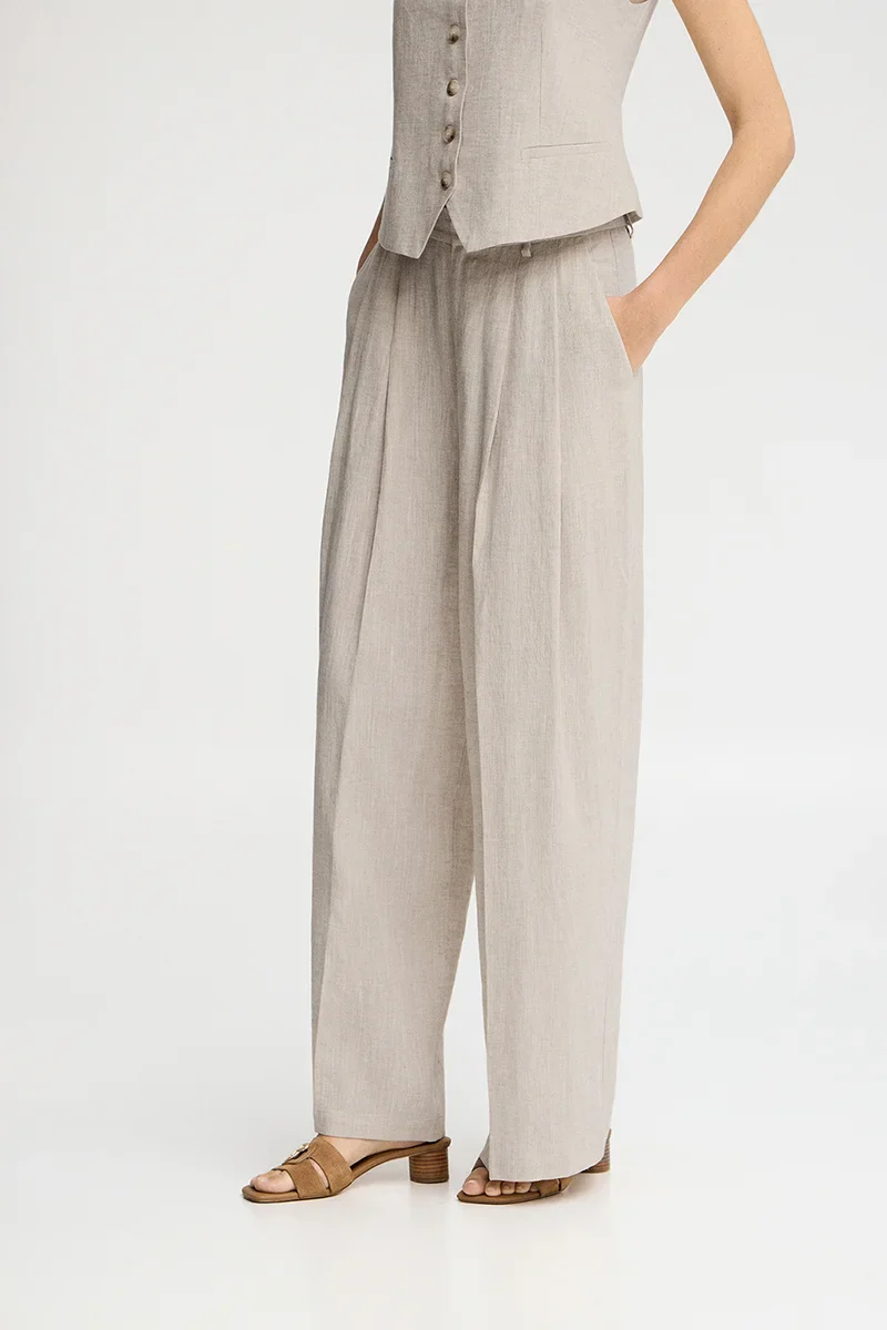Nude relaxed-fit linen trousers Alice with Polo Club logo - Image 4