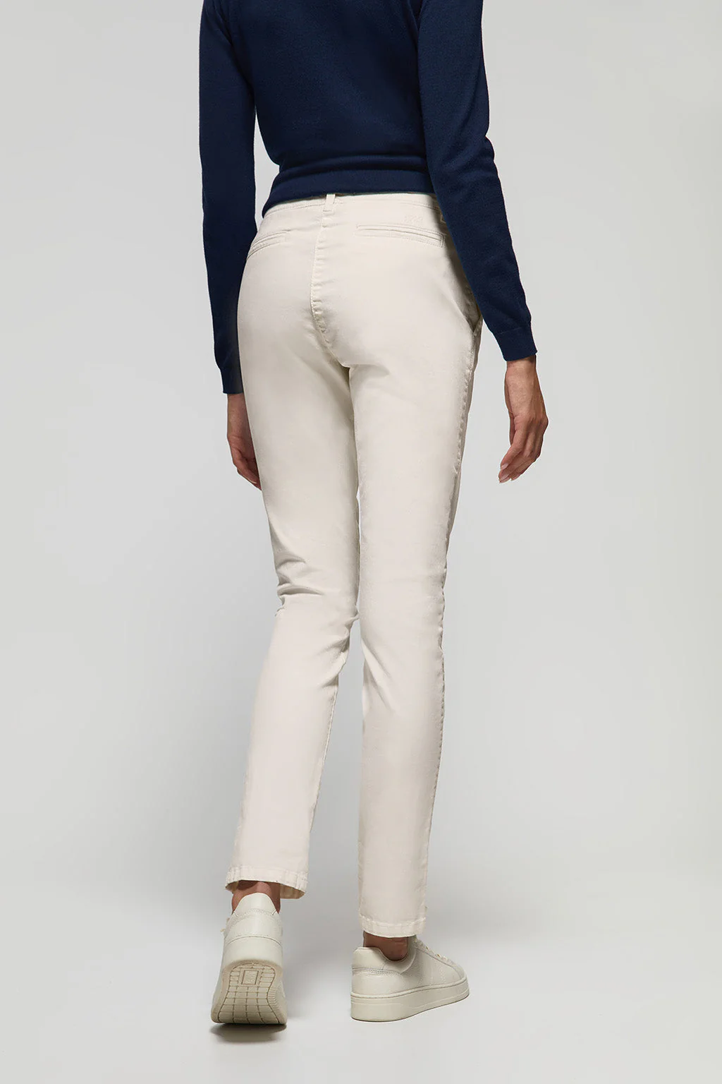 Ecru slim-fit chinos with Polo Club detail - Image 4