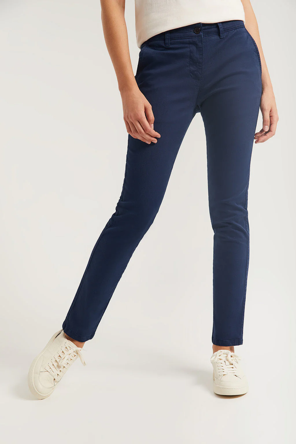 Navy-blue slim-fit chinos with Polo Club detail - Image 2