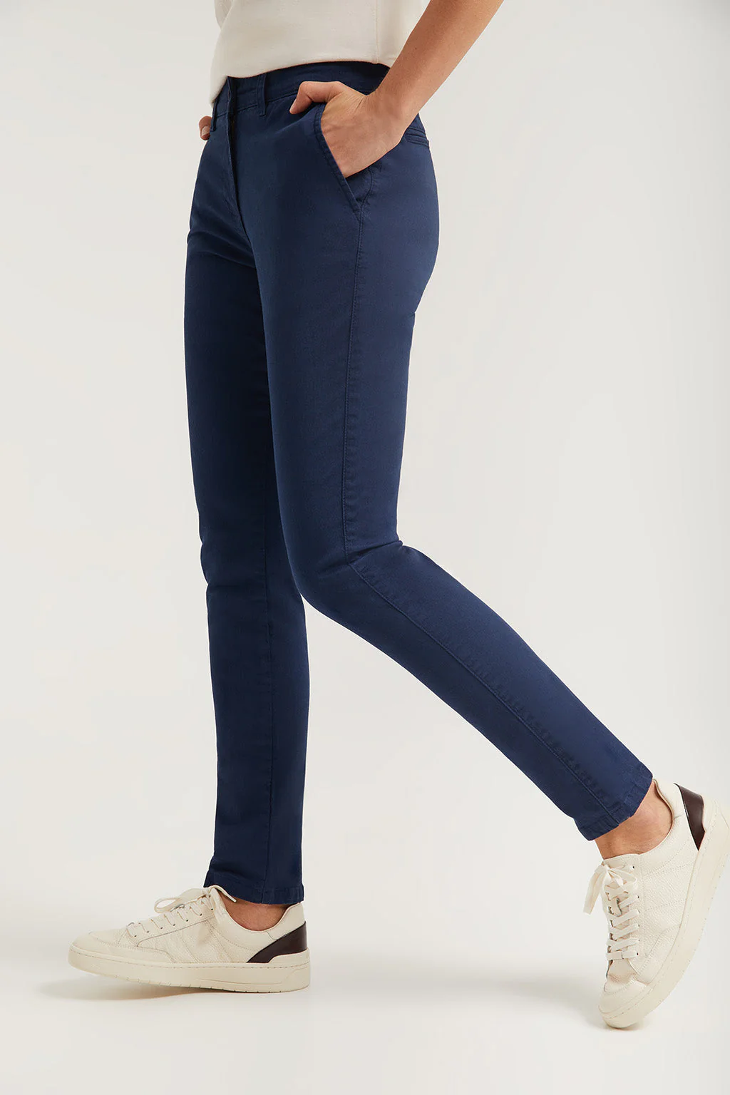 Navy-blue slim-fit chinos with Polo Club detail - Image 5
