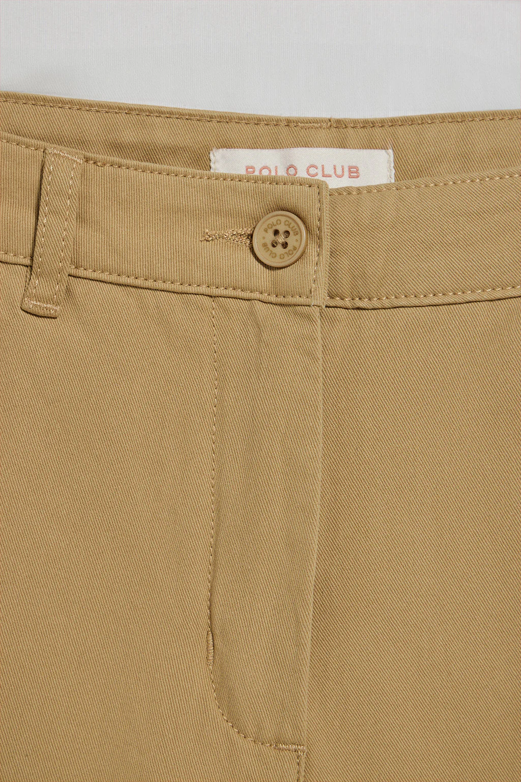 Sandy chinos May with minimal Polo Club pocket embroidery - Image 8