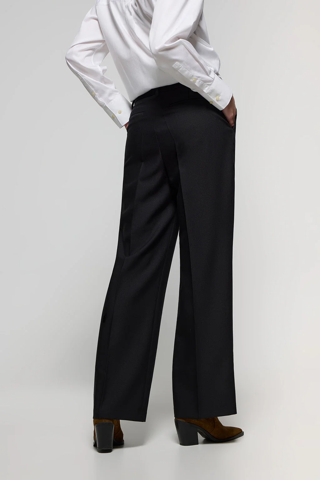 Black wide suit trousers with Polo Club details - Image 4
