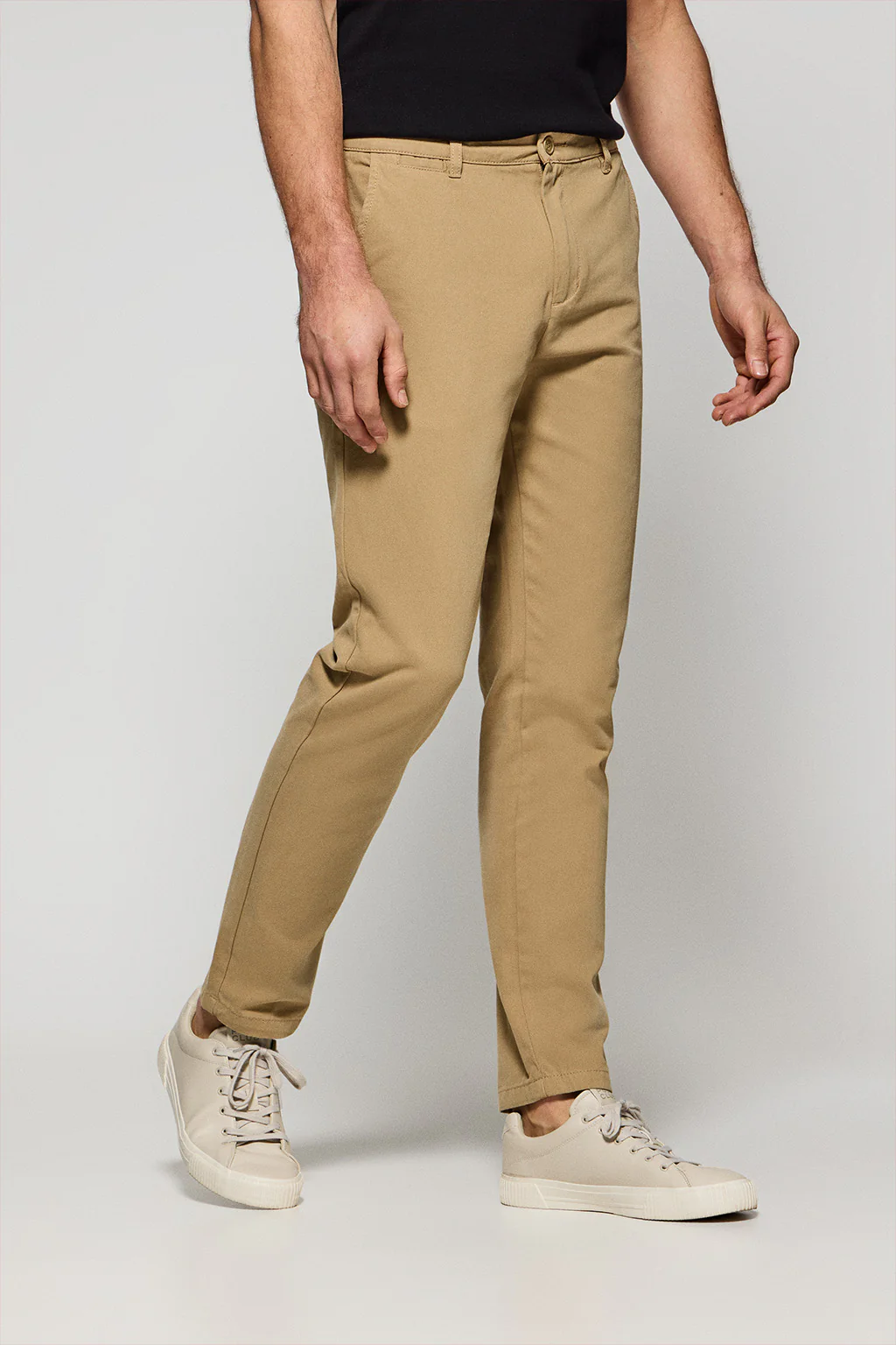 Sandy chinos Vanya with Polo Club embroidery - Image 4