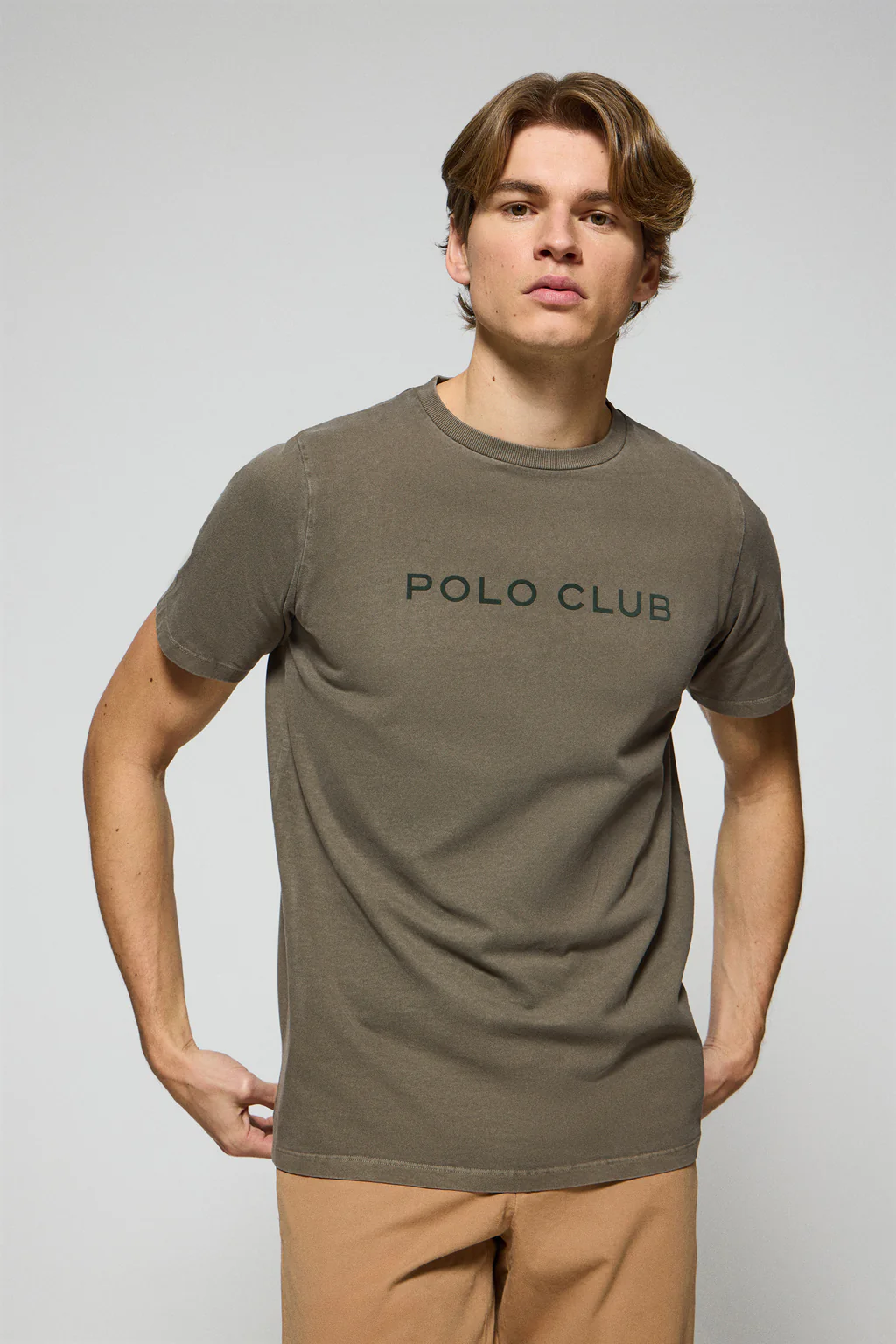 Army-green garment-dyed T-shirt Apolo with velvety Polo Club logo