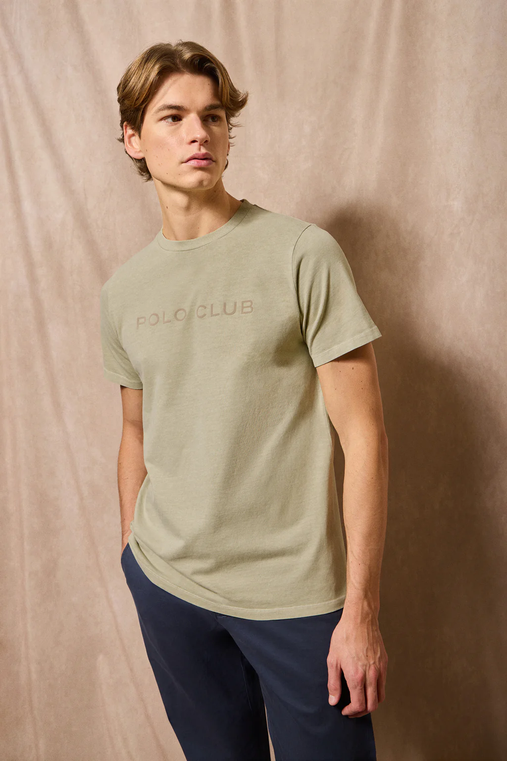 Stone garment-dyed T-shirt Apolo with velvety Polo Club logo - Image 11