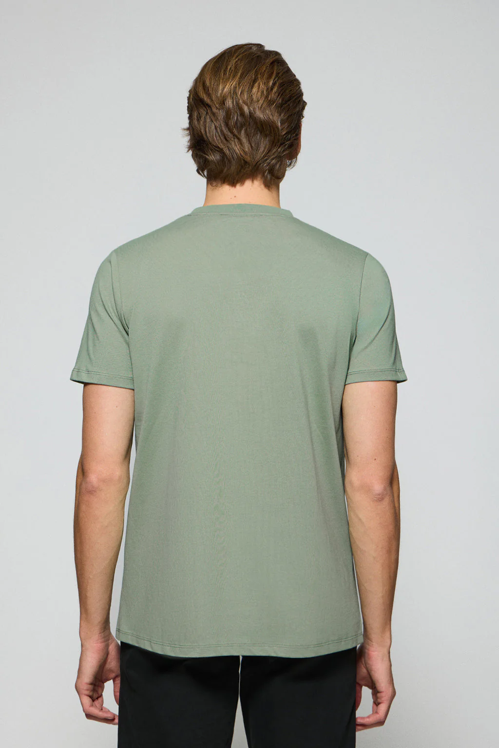 Jade-green round-neck T-shirt with Rigby Go embroidered logo - Image 4
