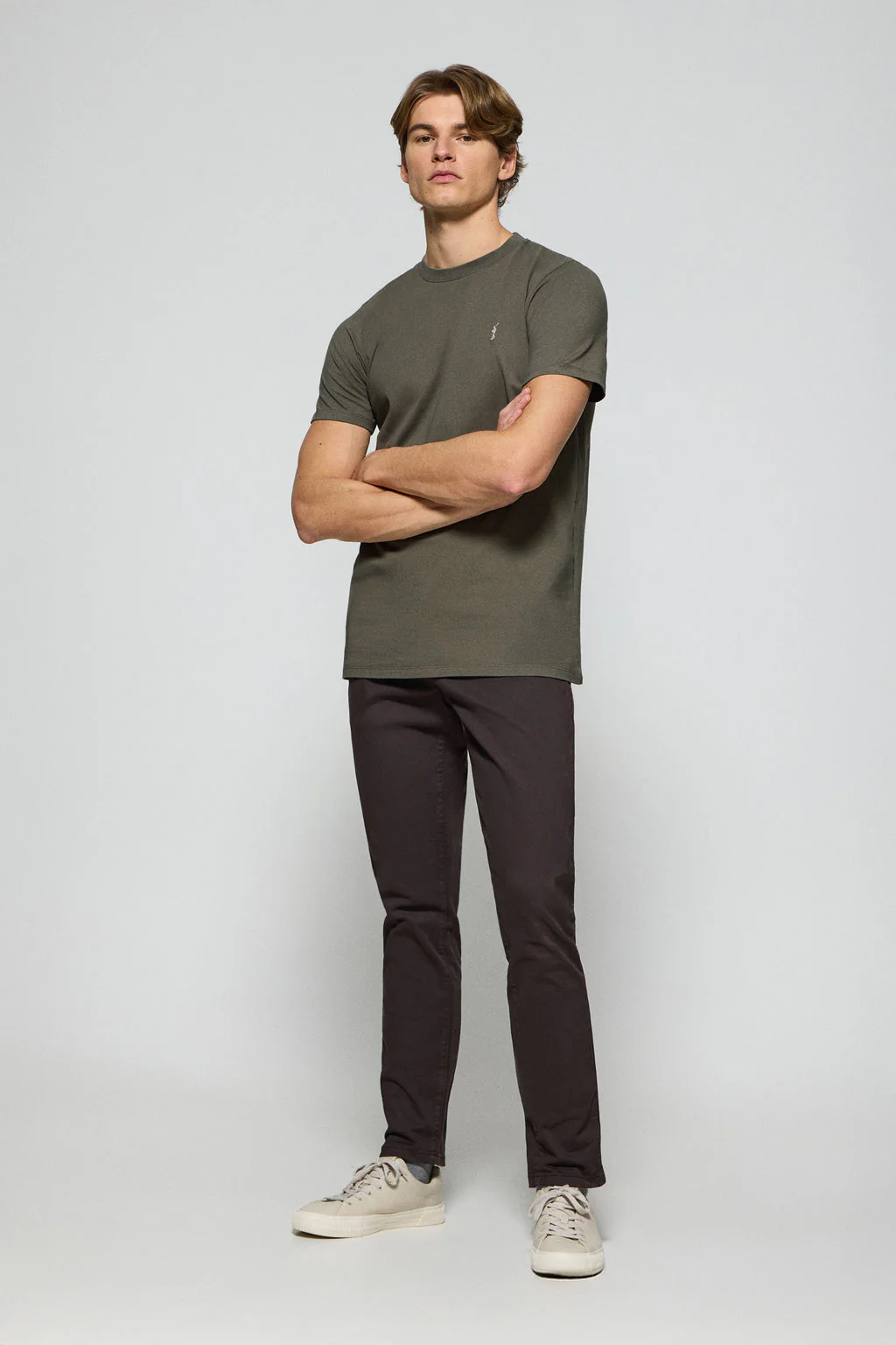 Army-green round-neck T-shirt with Rigby Go embroidered logo - Image 3