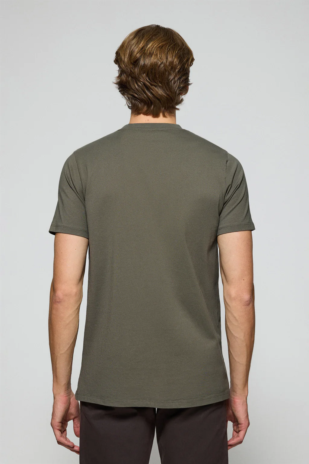 Army-green round-neck T-shirt with Rigby Go embroidered logo - Image 4