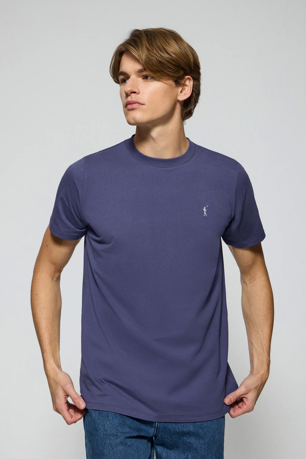 Blue round-neck T-shirt with Rigby Go embroidered logo
