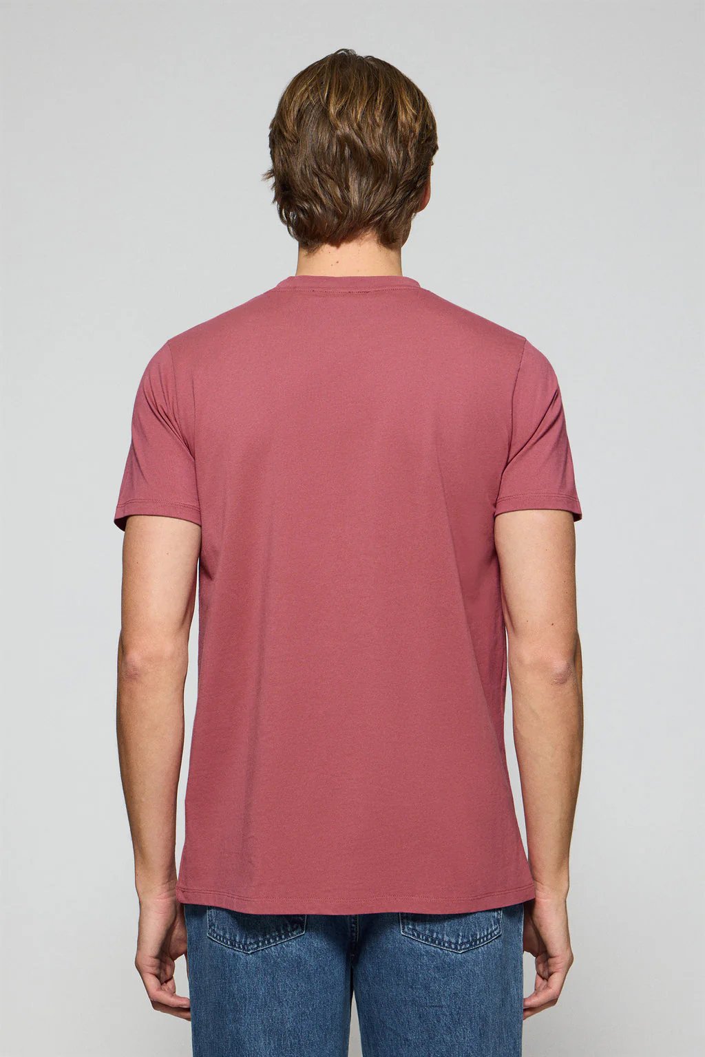 Wine-pink round-neck T-shirt with Rigby Go embroidered logo - Image 4