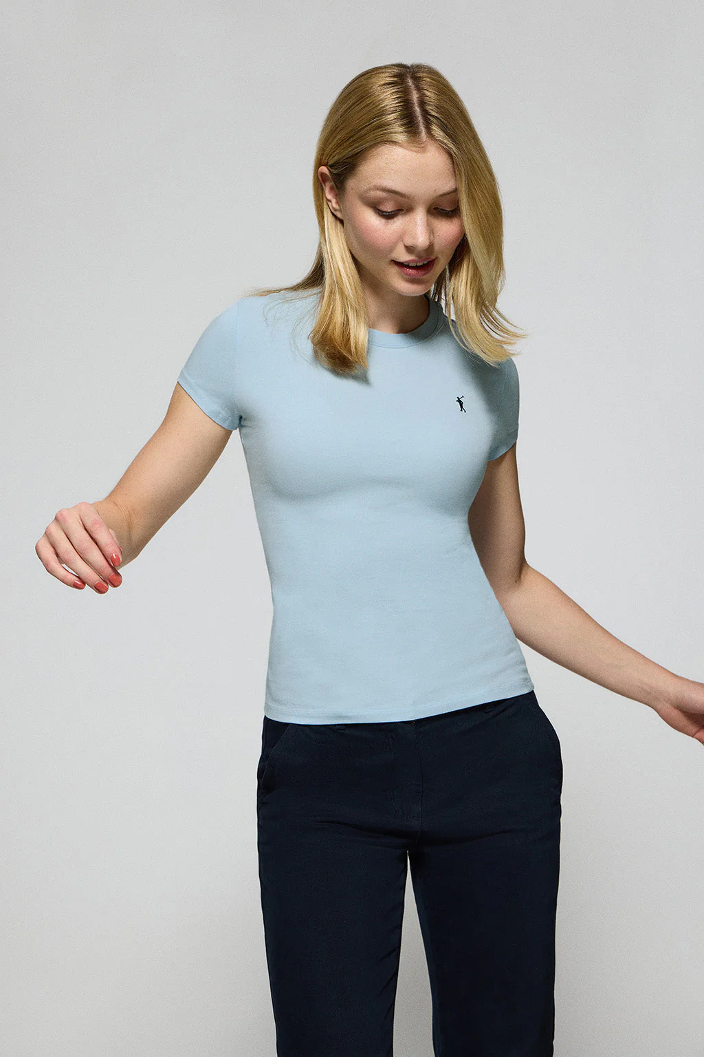 Light-blue short-sleeve T-shirt with Rigby Go embroidered logo - Image 4