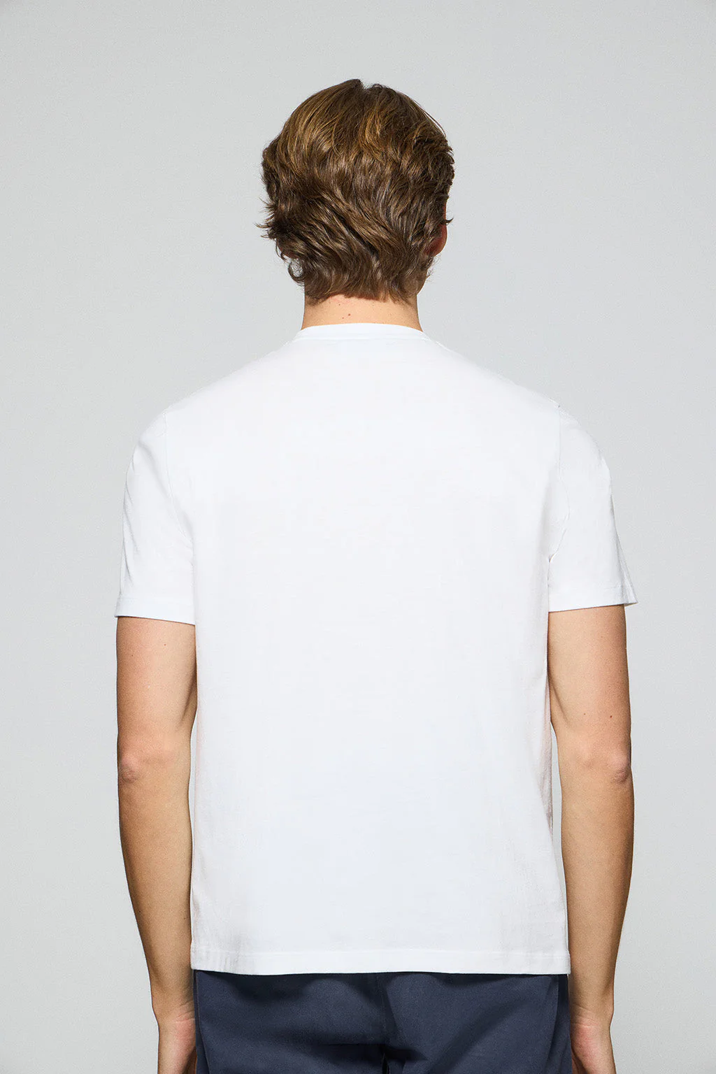 White round-neck tee with Polo Club rubber logo - Image 5