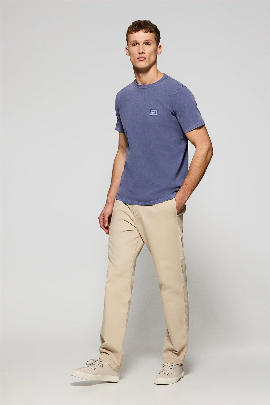 Ocean-blue garment-dyed tee with round neck and Polo Club rubber logo - Image 4