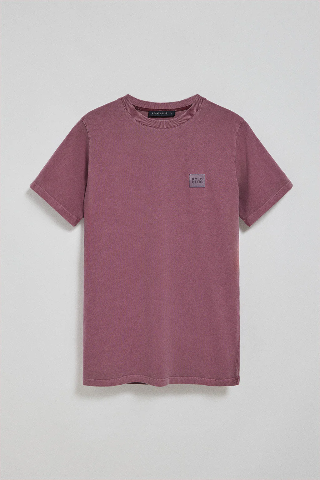 Plum garment-dyed tee with round neck and Polo Club rubber logo - Image 8
