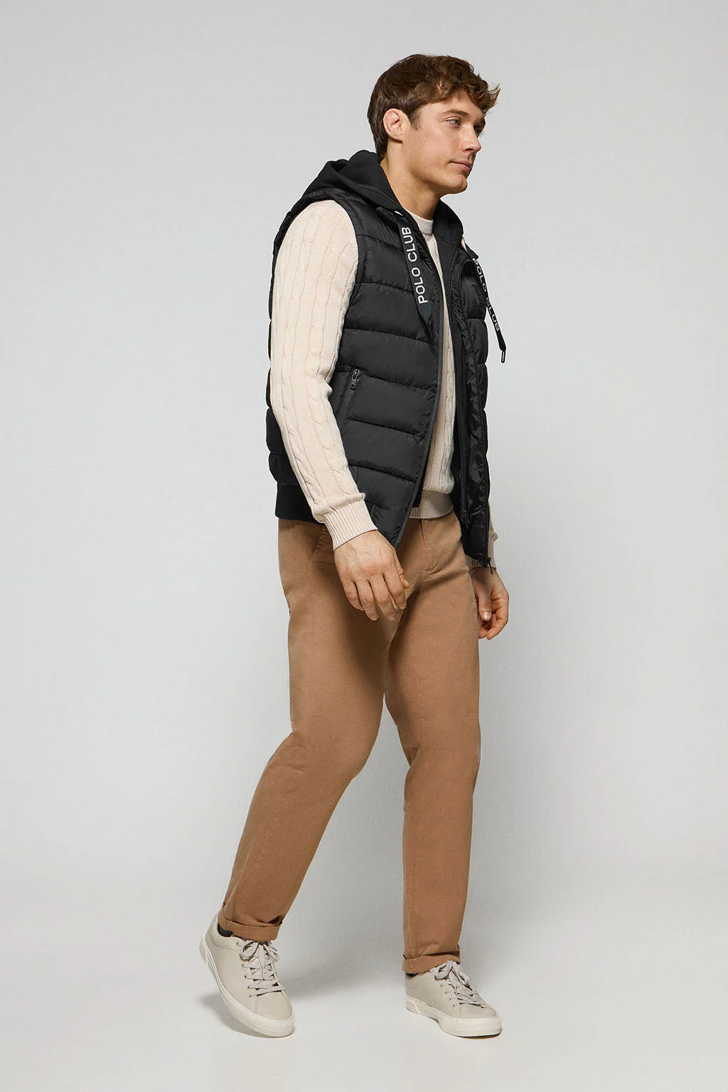 Black puffer vest Canyon with Polo Club details - Image 3