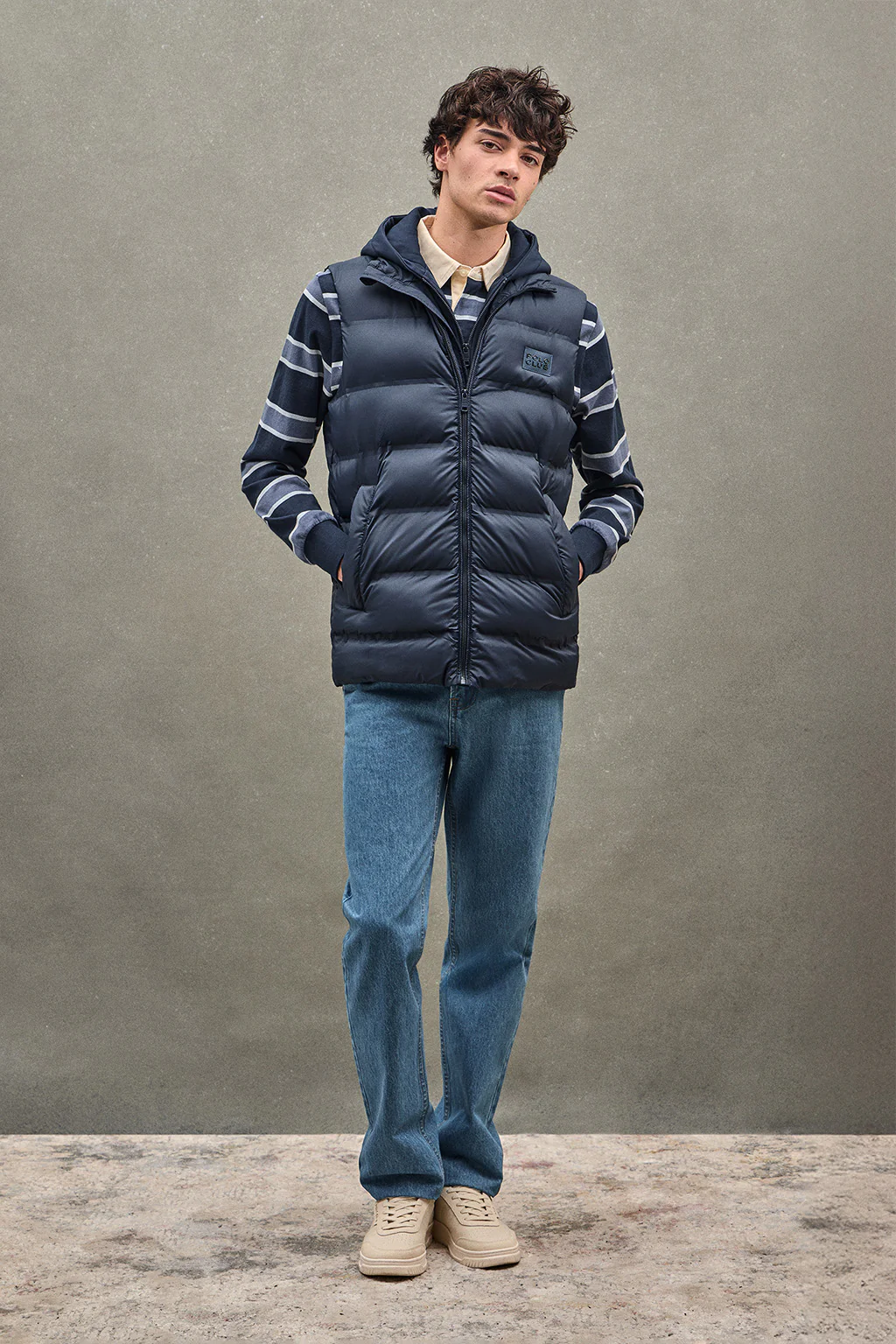 Navy-blue puffer vest with Polo Club logo - Image 2
