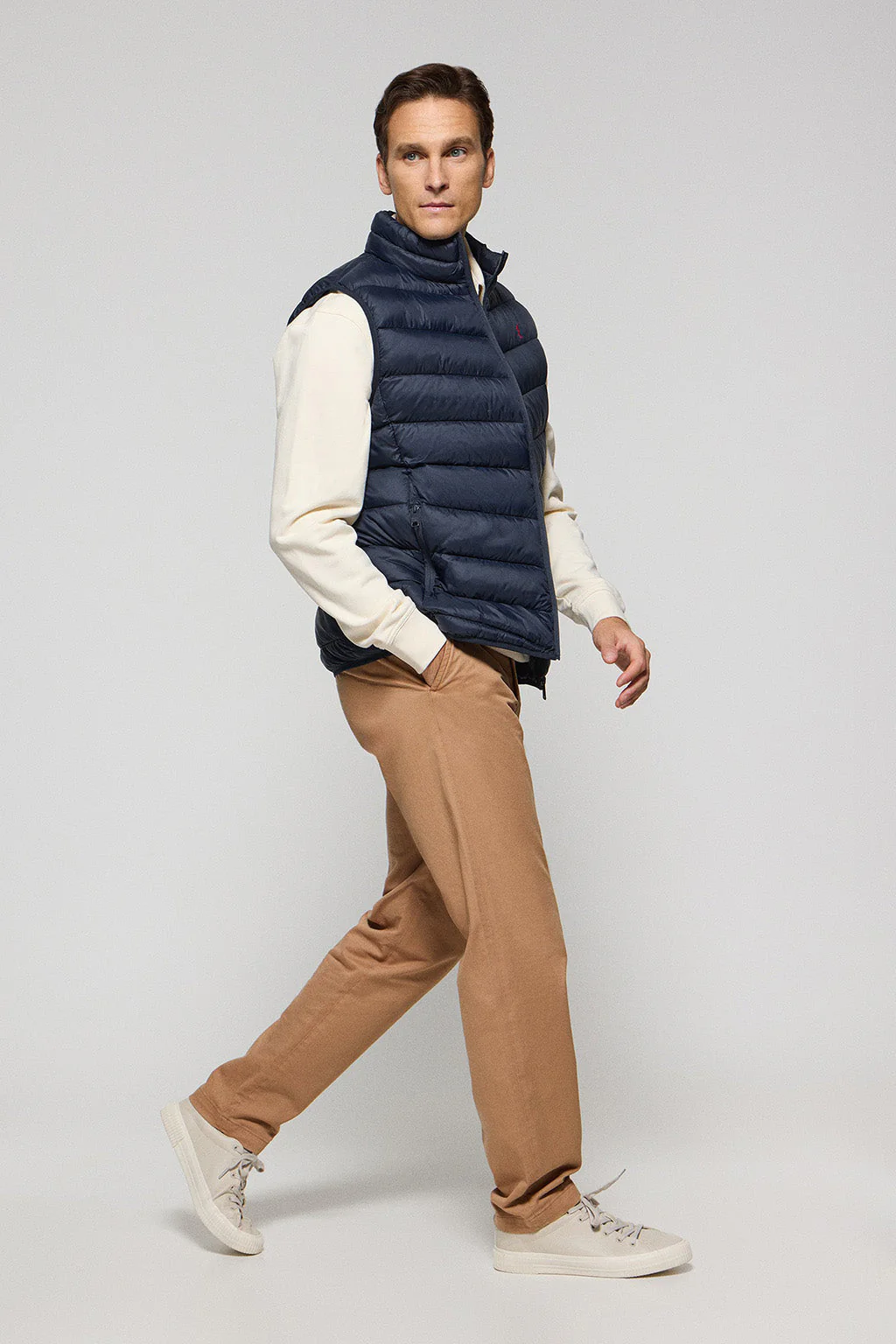 Navy-blue ultralight vest Chase with Rigby Go embroidery - Image 3