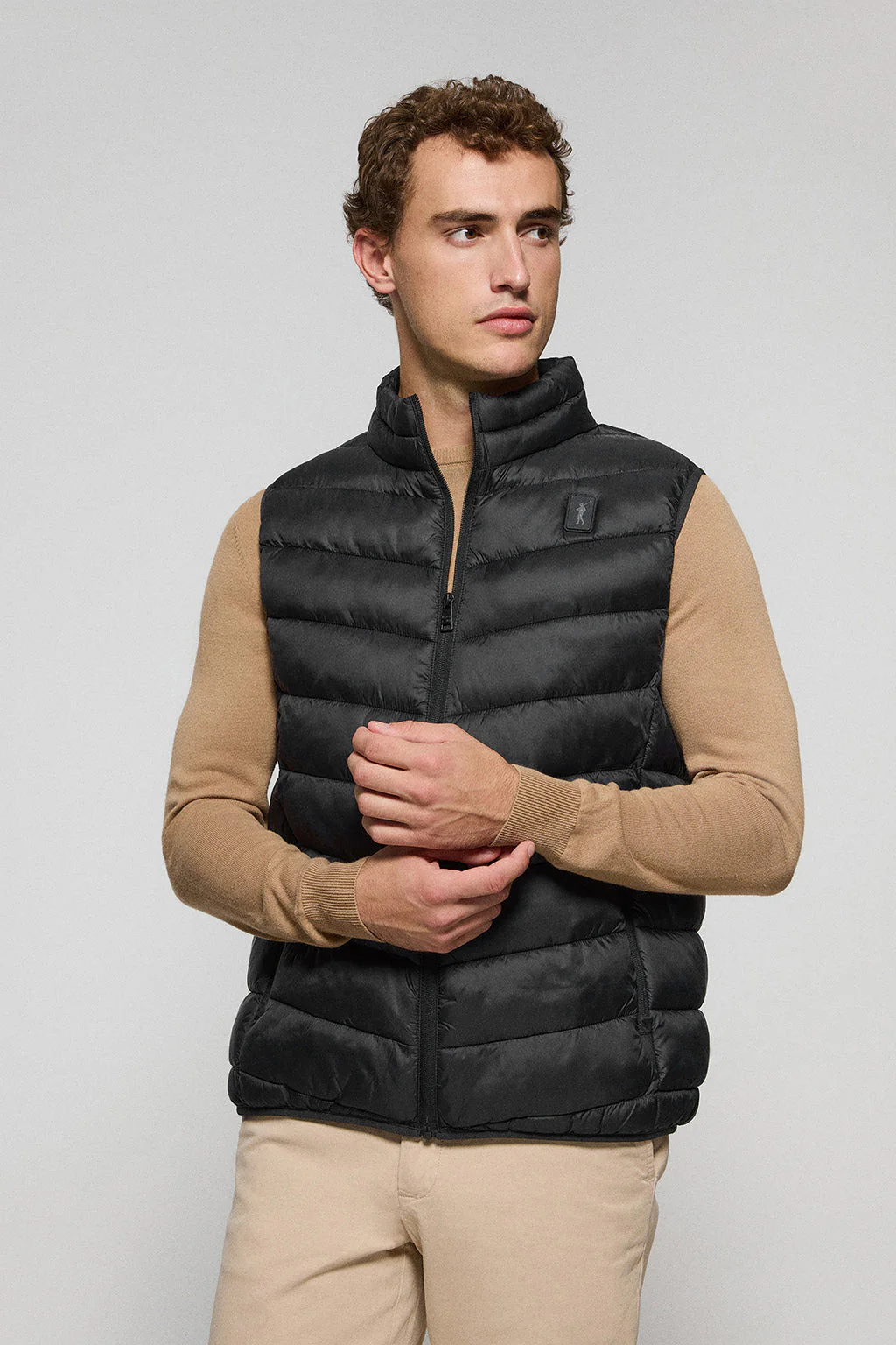 Black ultralight vest Chase with Rigby Go patch - Image 4