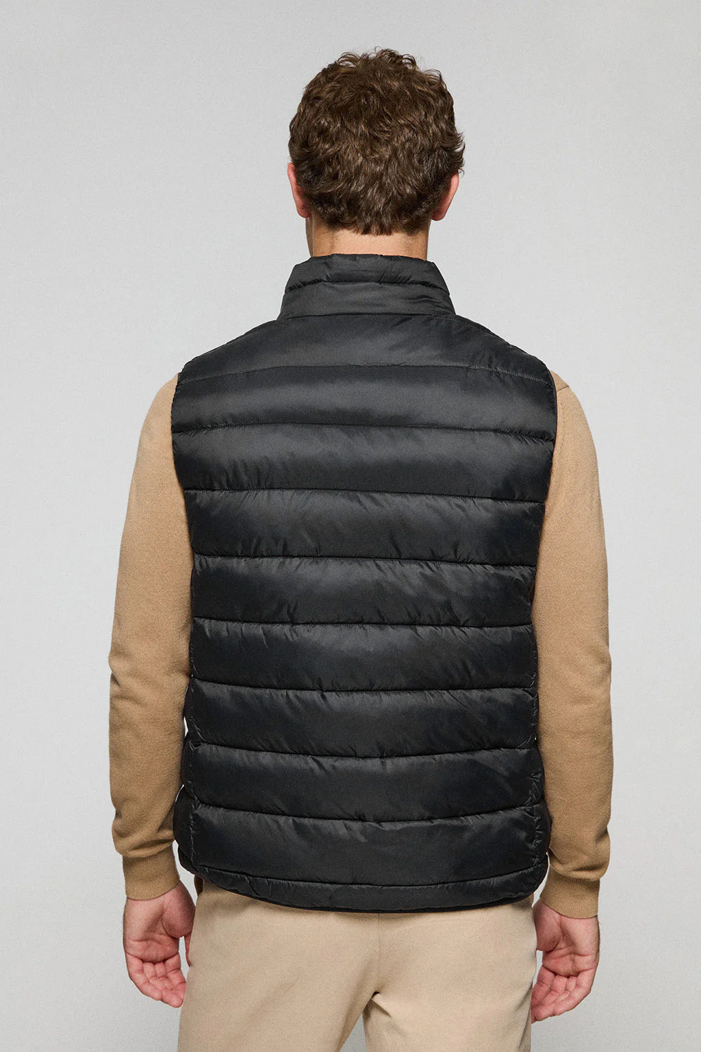 Black ultralight vest Chase with Rigby Go patch - Image 5