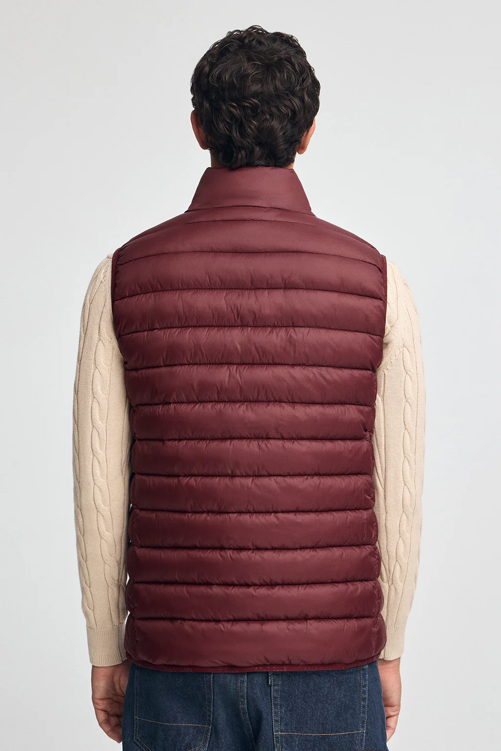 Maroon ultralight vest with Rigby Go logo - Image 4