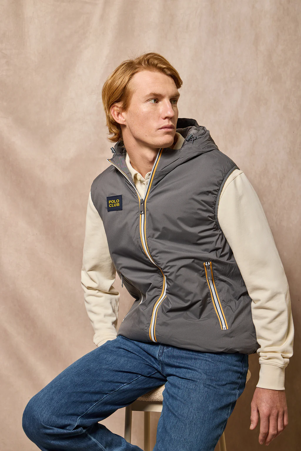 Dark-grey light vest with fixed hood and Polo Club details - Image 12