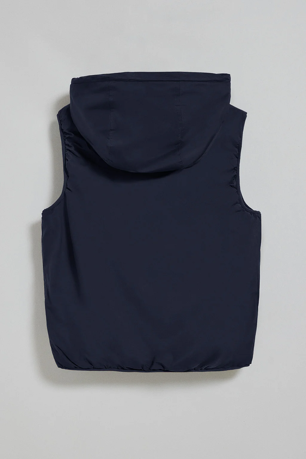 Navy-blue light vest with fixed hood and Polo Club details - Image 2