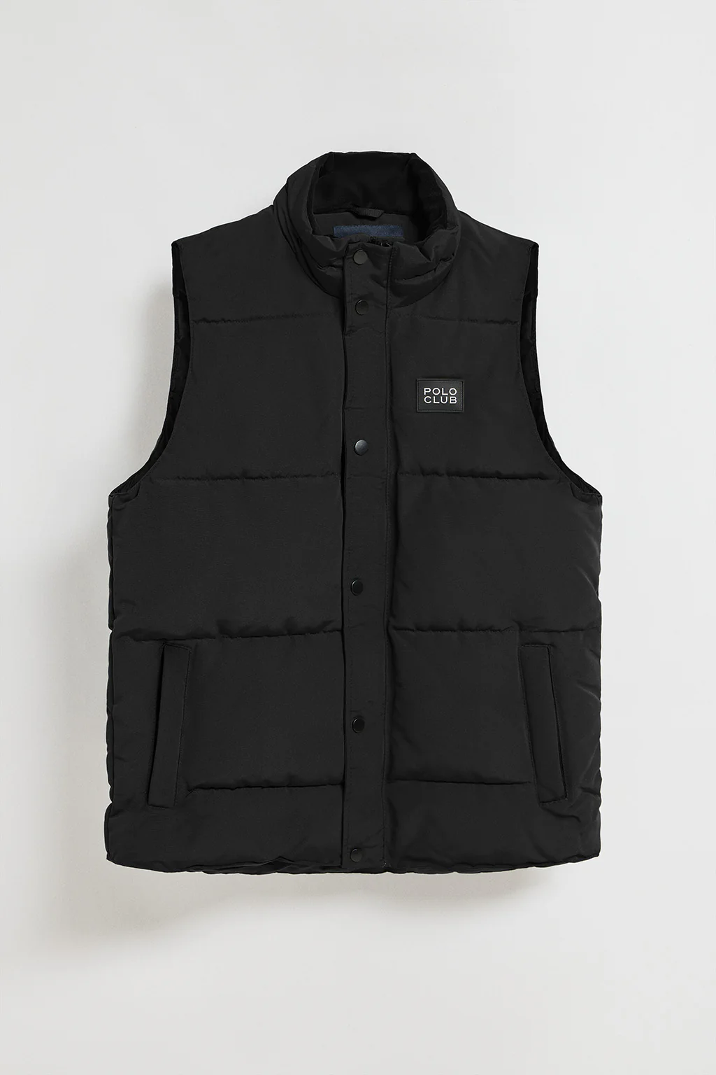 Black puffer vest with Polo Club rubber patch - Image 9