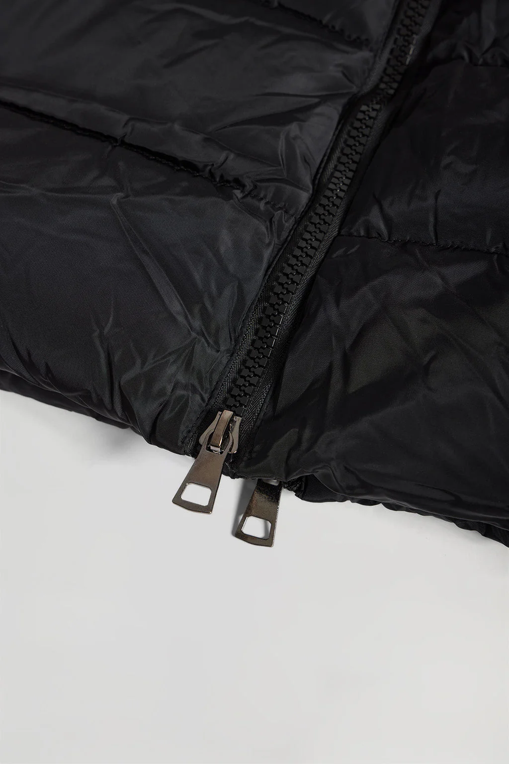 Black vest with hood and Polo Club patch - Image 7